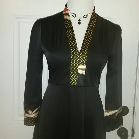 E Show dress - Picture 2 of 8